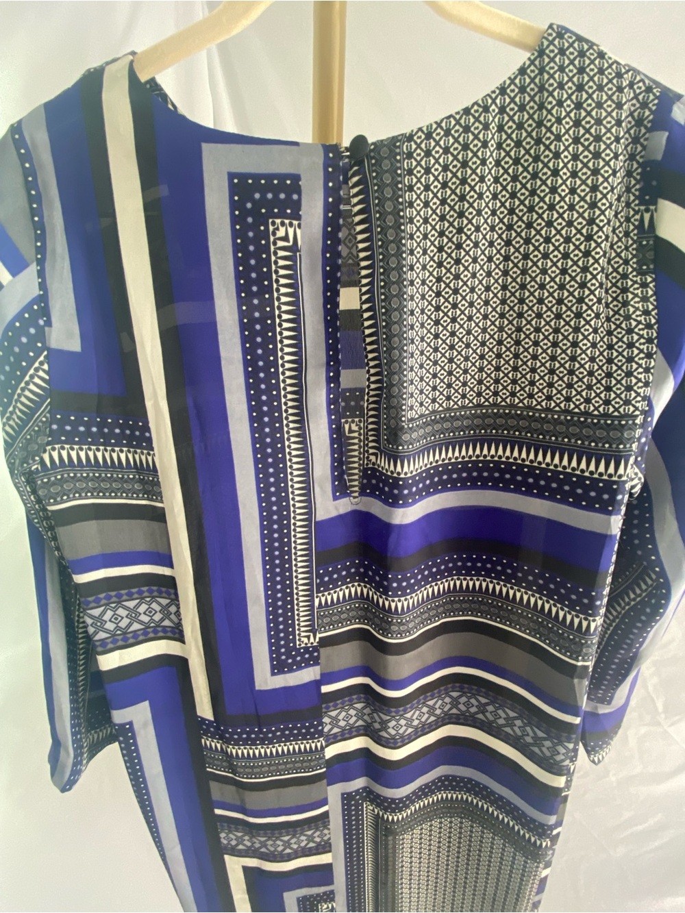 H&M Geometric Scarf Print Shift Dress Blue Gray Cream Size 8 - Picture 5 of 6